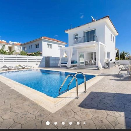 Villa Kolibri- Mythical Sands Paralimni Exterior photo