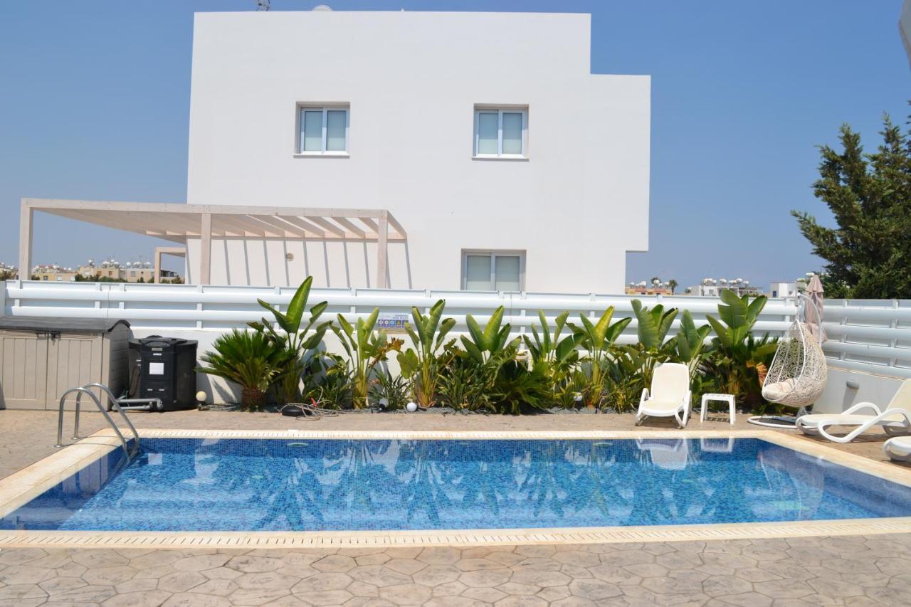 Villa Kolibri- Mythical Sands Paralimni Exterior photo
